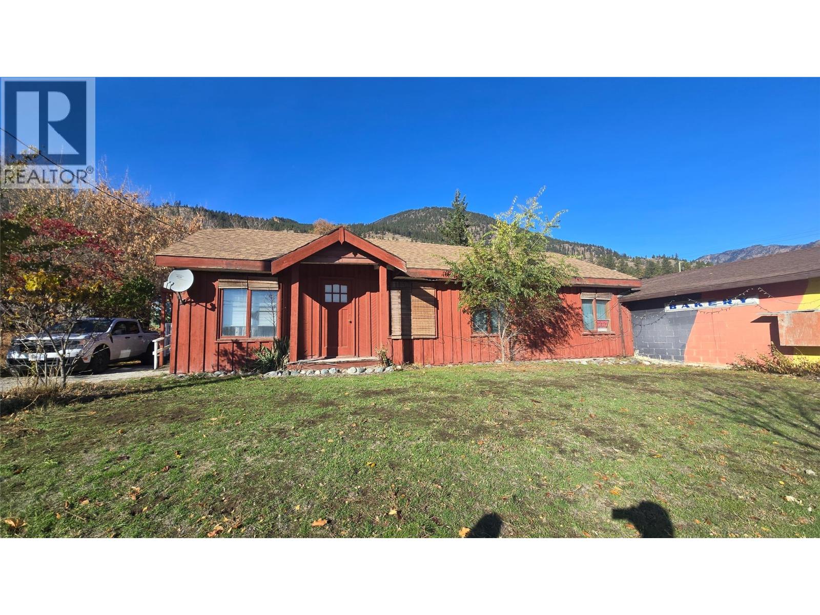 705 Main Street, Lillooet, British Columbia  V0K 1V0 - Photo 2 - 10374988