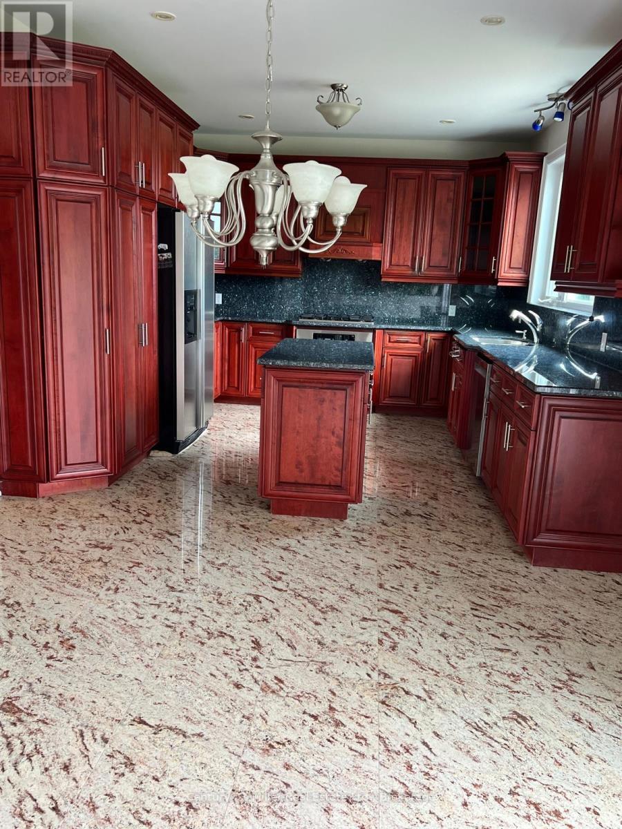 226 Elmwood Road, Oakville, Ontario  L6K 2B1 - Photo 5 - W12746628