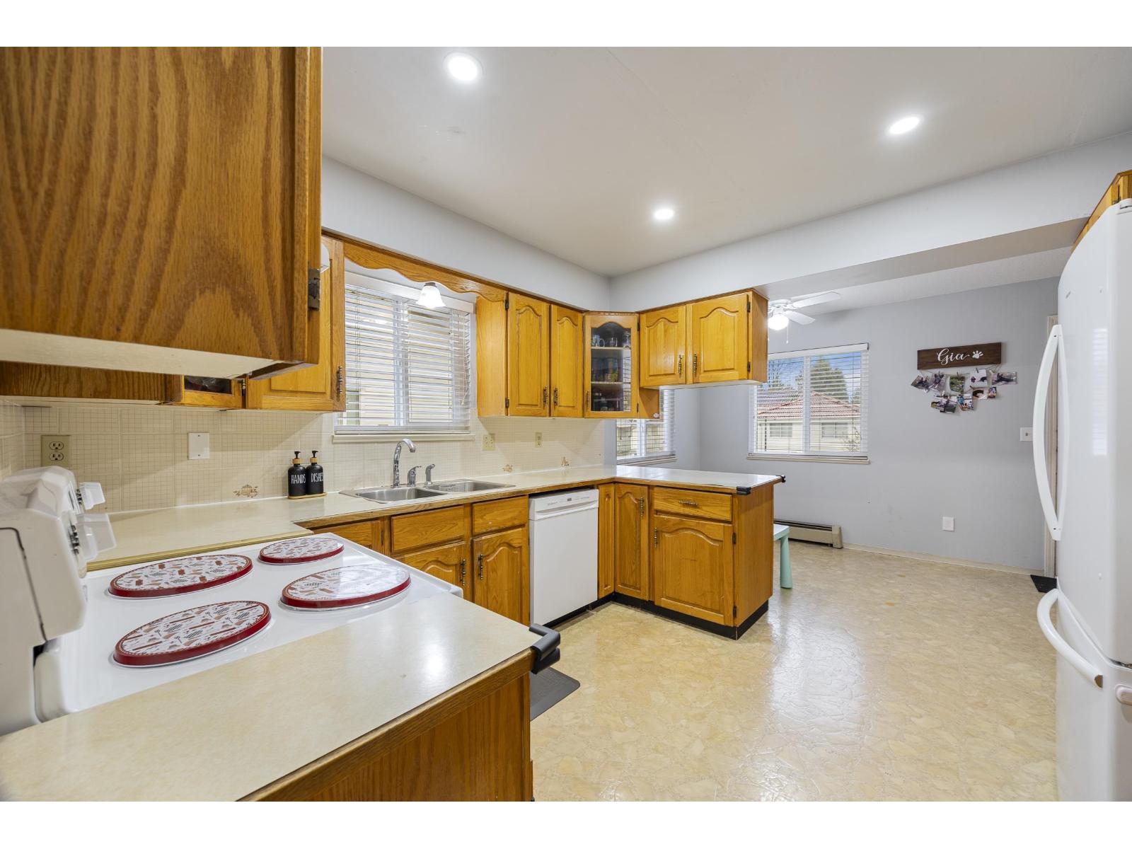 12460 90a Avenue, Surrey, British Columbia  V3V 6T3 - Photo 10 - R3086682