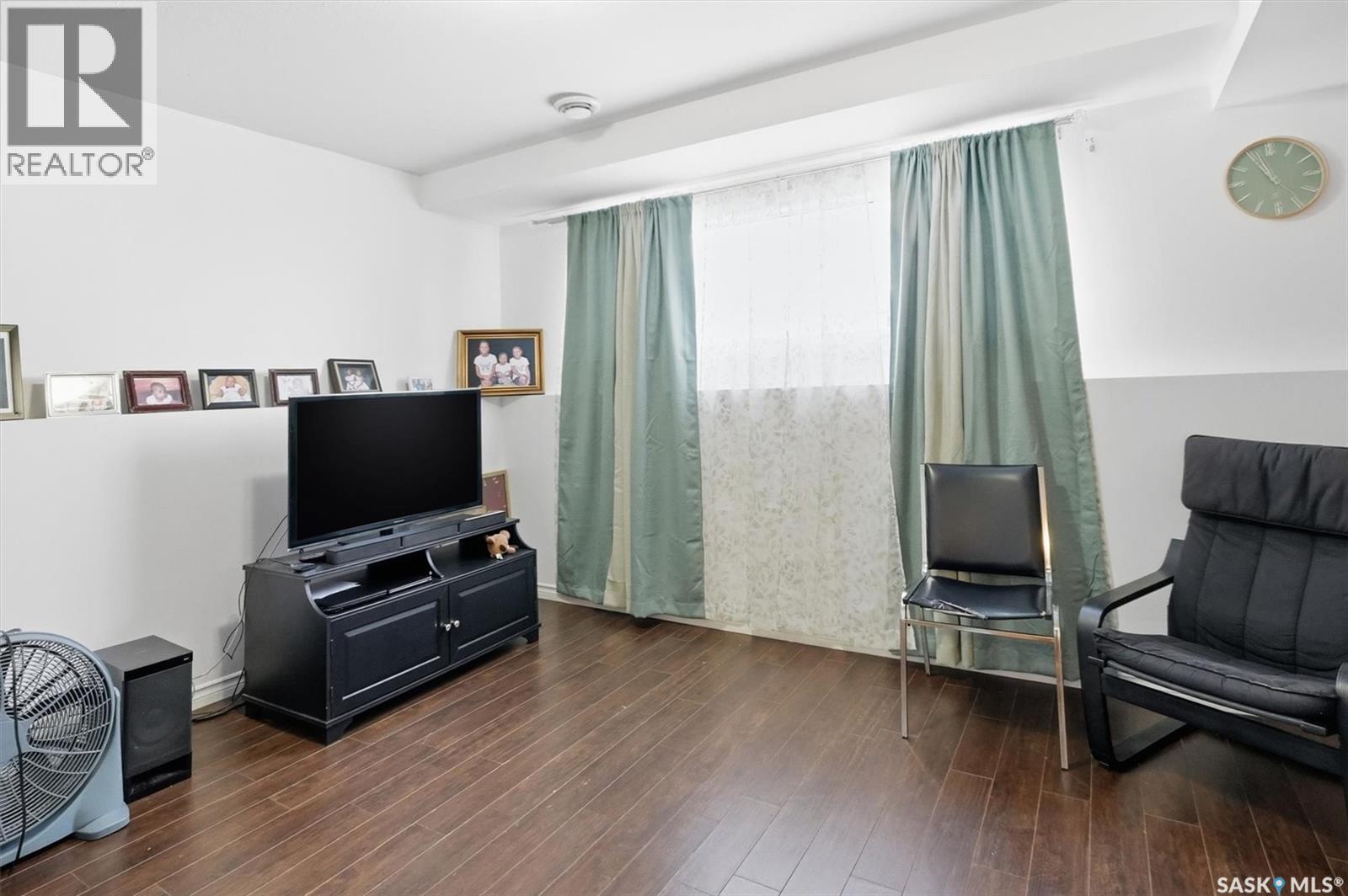 118-120 Barber Crescent, Saskatoon, Saskatchewan  S7M 5M7 - Photo 18 - SK027951