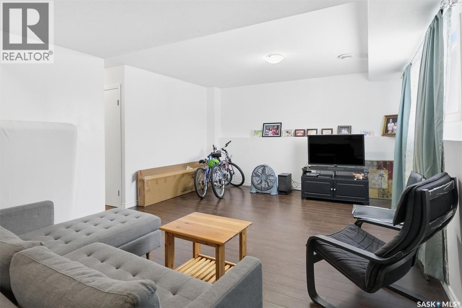 118-120 Barber Crescent, Saskatoon, Saskatchewan  S7M 5M7 - Photo 21 - SK027951