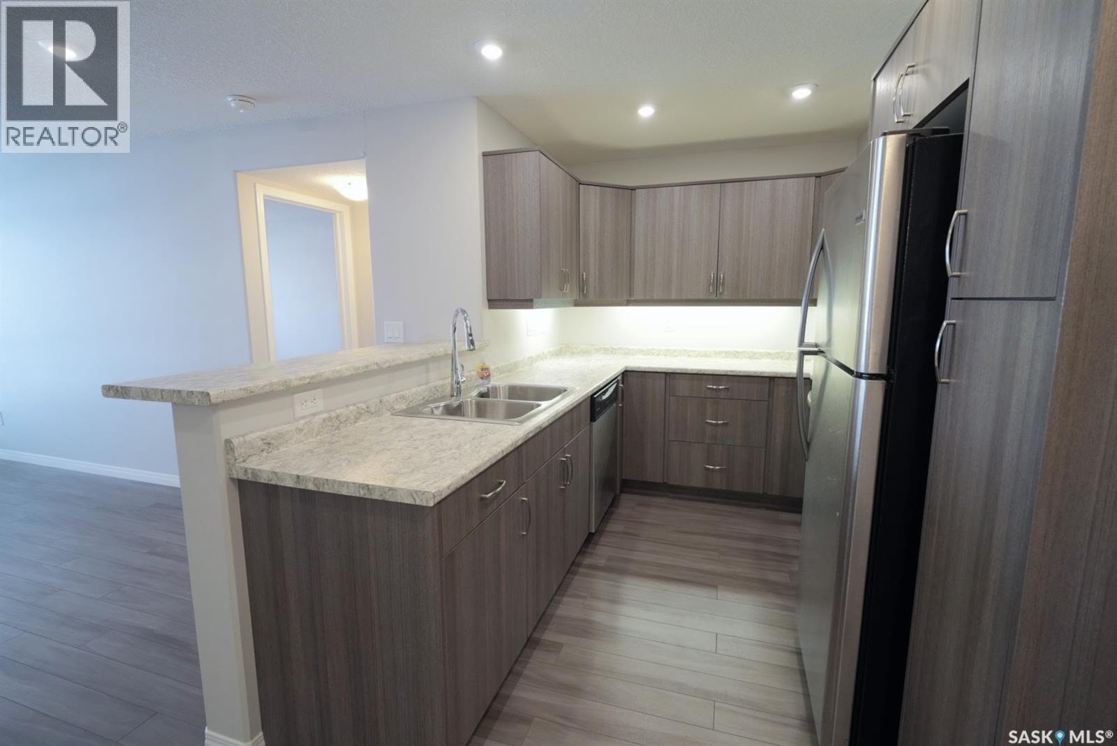 223 915 Kristjanson Road, Saskatoon, Saskatchewan  S7S 0B1 - Photo 6 - SK027921