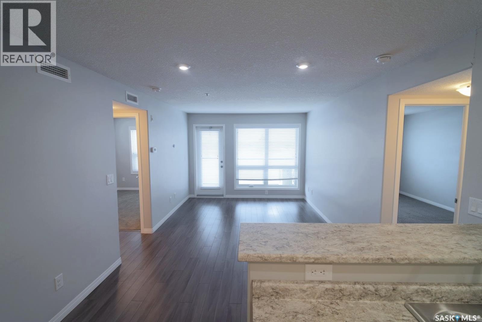 223 915 Kristjanson Road, Saskatoon, Saskatchewan  S7S 0B1 - Photo 7 - SK027921