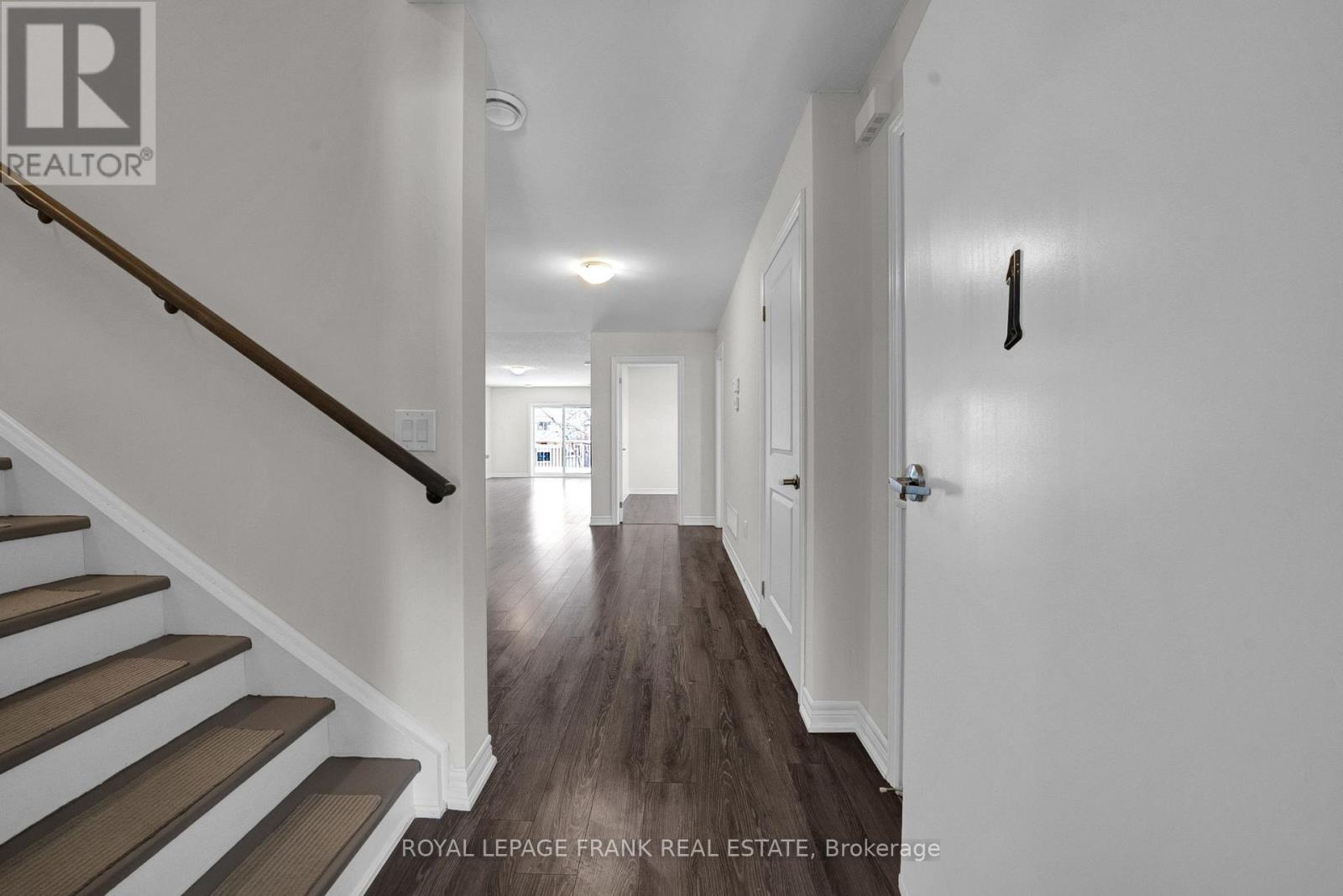 402 Olive Avenue, Oshawa, Ontario  L1H 2R1 - Photo 5 - E12676576