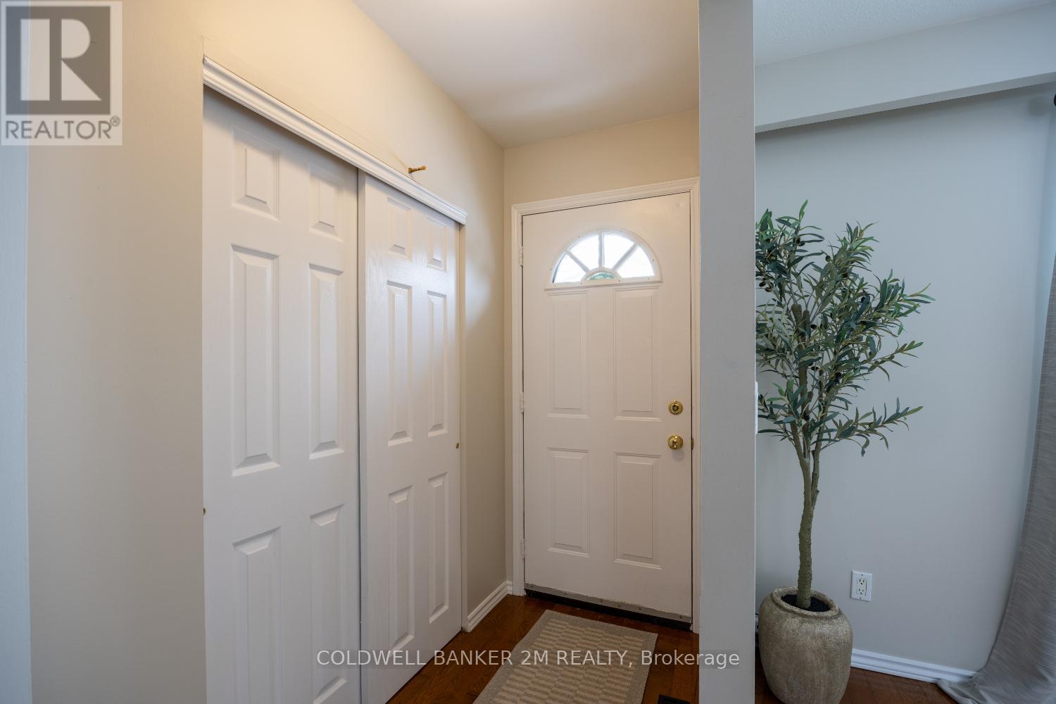 1076 Carolyn Avenue, Oshawa, Ontario  L1H 2Y5 - Photo 5 - E12757900