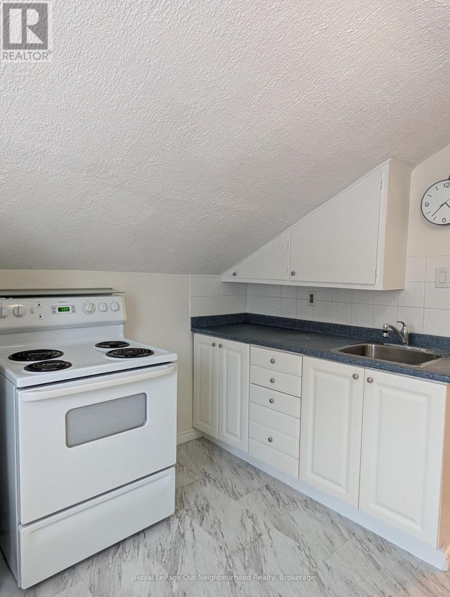 164 Centre Street N, Oshawa, Ontario  L1G 4C3 - Photo 5 - E12757938