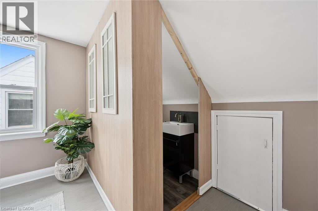 106 Belmont Avenue W, Kitchener, Ontario  N2M 1L4 - Photo 20 - 40802884