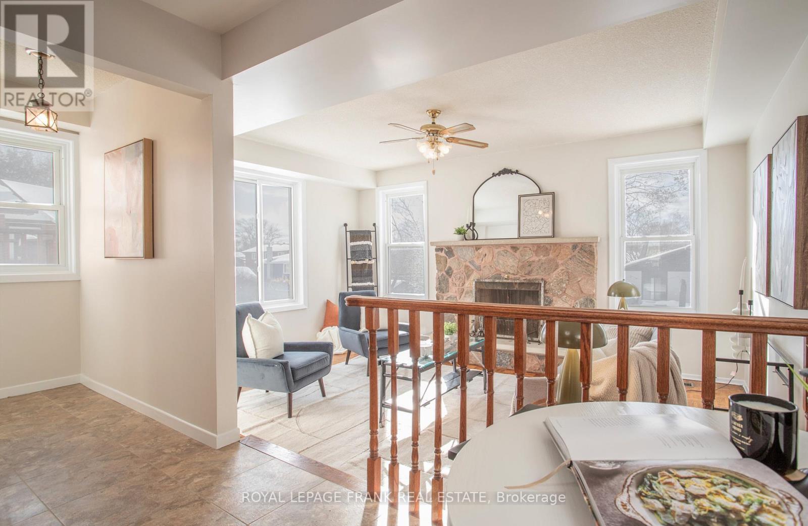 1982 Valley Farm Road, Pickering, Ontario  L1V 1X8 - Photo 14 - E12757640