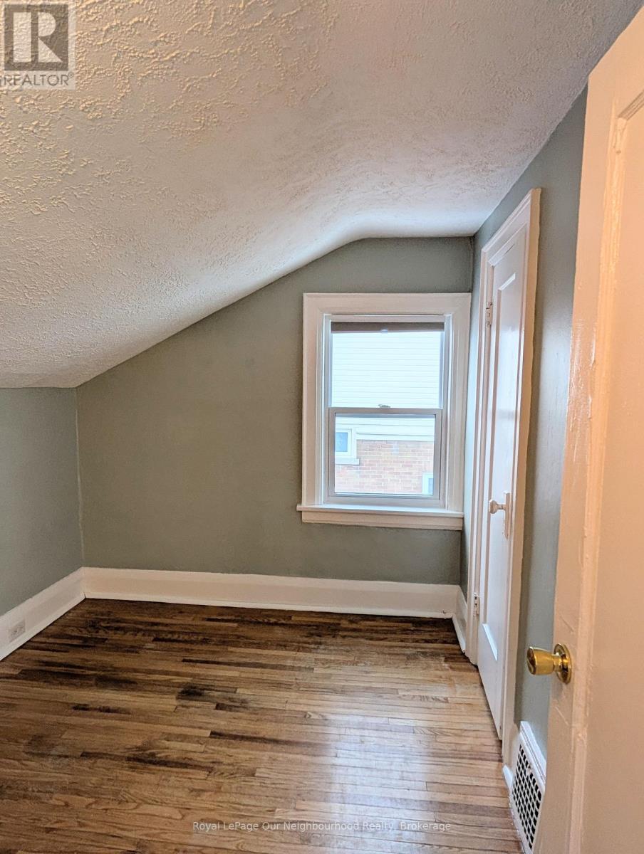 164 Centre Street N, Oshawa, Ontario  L1G 4C3 - Photo 8 - E12757938