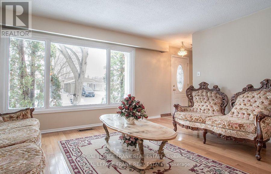 1273 Belair Crescent, Oshawa, Ontario  L1K 1G9 - Photo 8 - E12757946