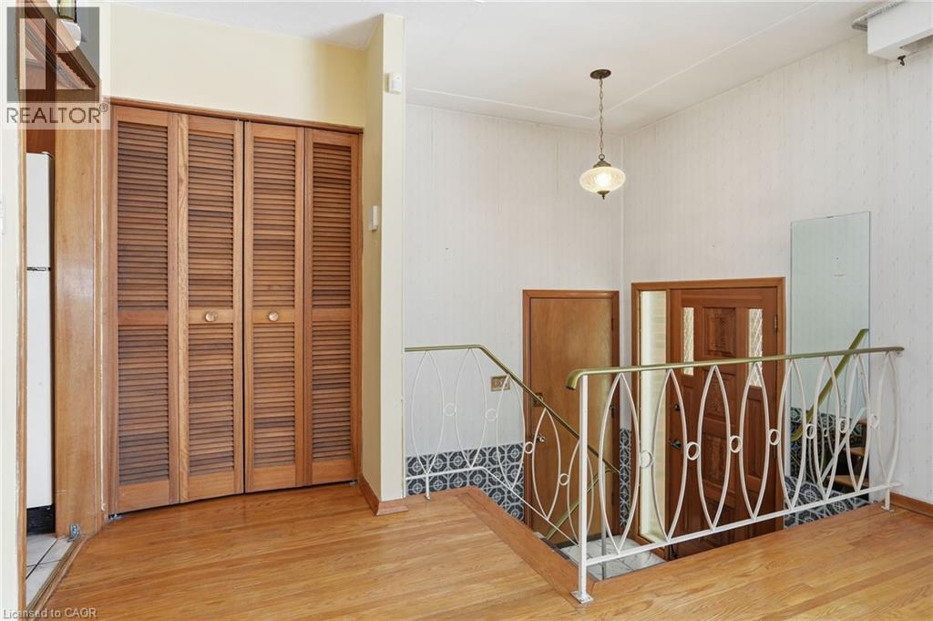 63 Marlowe Drive, Hamilton, Ontario  L9C 2H8 - Photo 4 - 40798987