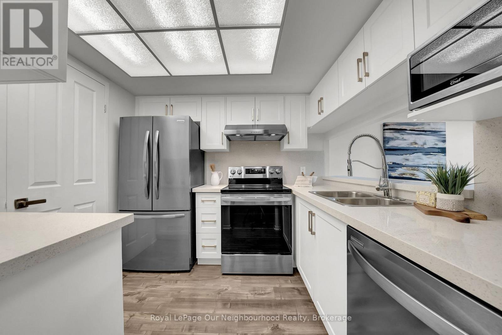 304 - 25 Cumberland Lane, Ajax (South West), Ontario  L1S 7K1 - Photo 7 - E12758996