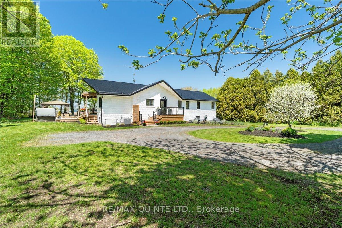 1406 County Road 12, Prince Edward County, Ontario  K0K 2T0 - Photo 10 - X12167040