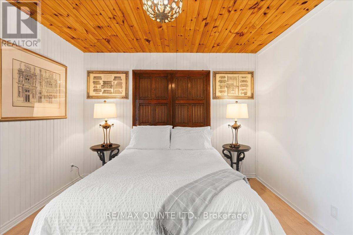 1406 County Road 12, Prince Edward County, Ontario  K0K 2T0 - Photo 23 - X12167040