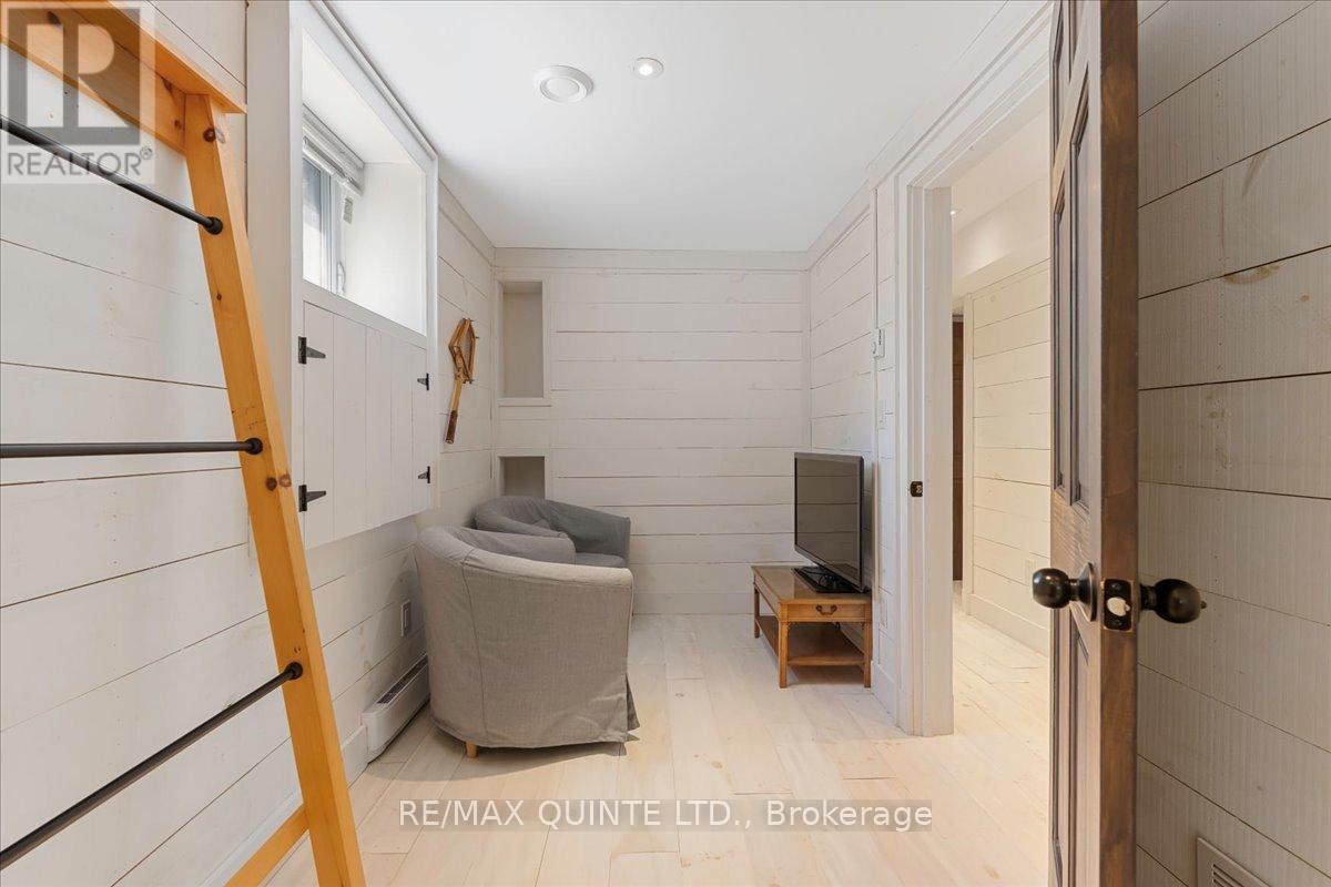 1406 County Road 12, Prince Edward County, Ontario  K0K 2T0 - Photo 6 - X12167040