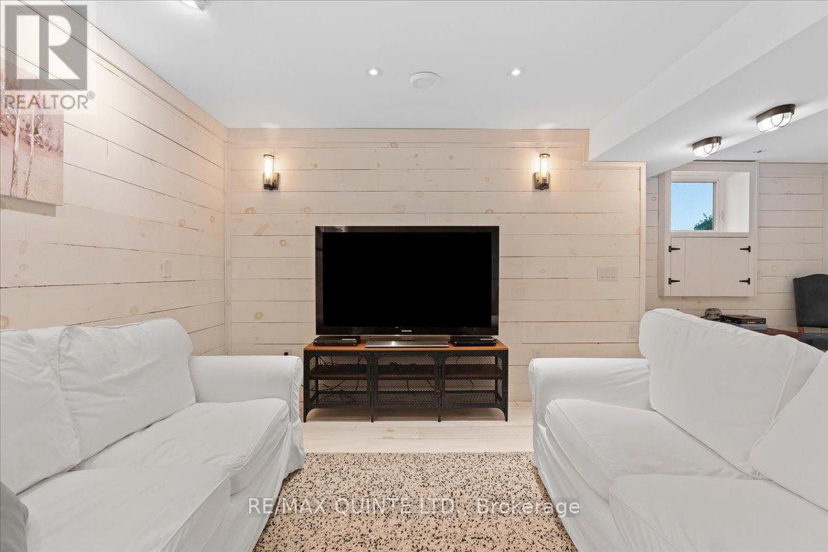 1406 County Road 12, Prince Edward County, Ontario  K0K 2T0 - Photo 30 - X12167040