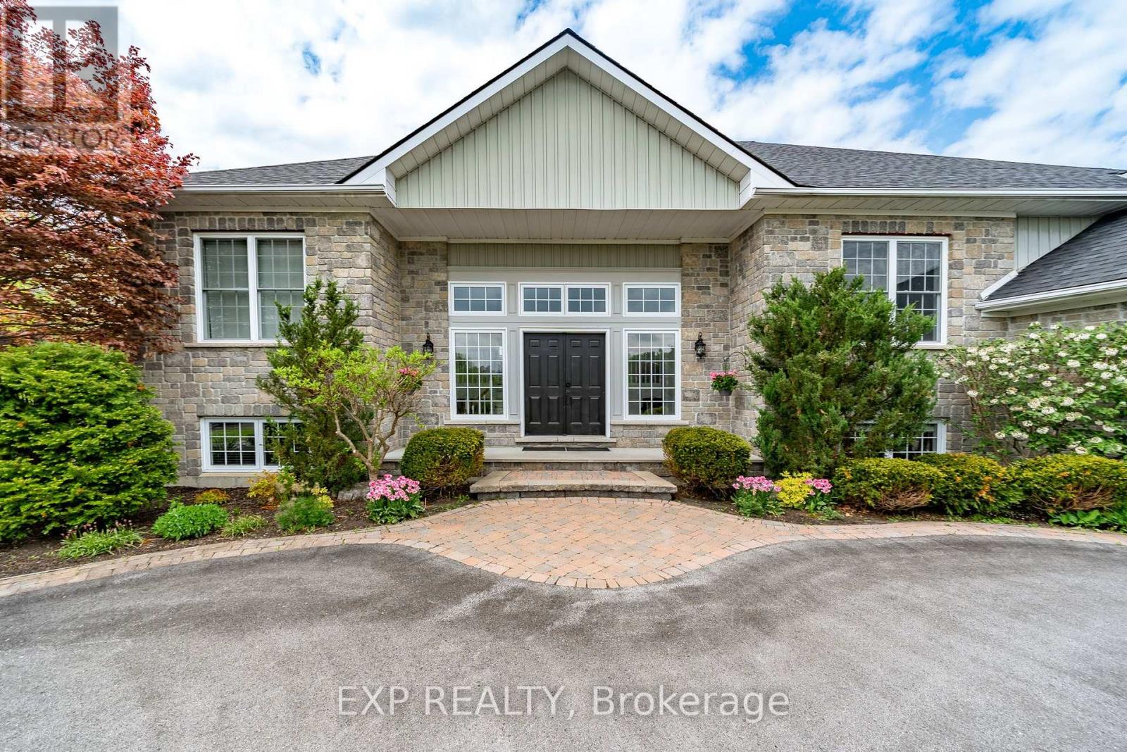 107 Country Charm Drive, Belleville, Ontario  K0K 2V0 - Photo 4 - X12699456