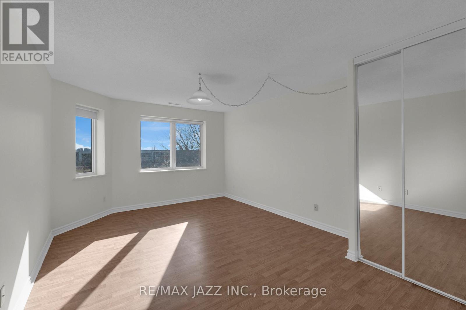 304 - 7 Dayspring Circle, Brampton (Goreway Drive Corridor), Ontario  L6P 1C1 - Photo 20 - W12758414