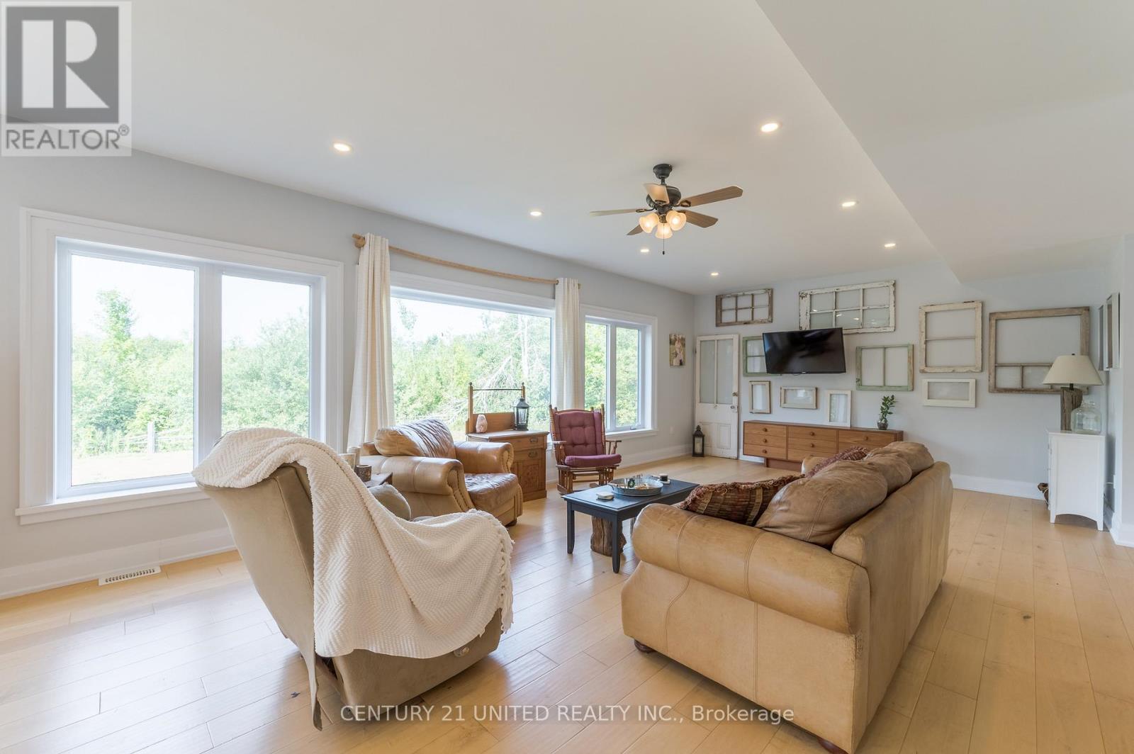 142 Hickory Beach Road, Kawartha Lakes, Ontario  K0M 1N0 - Photo 9 - X12700284