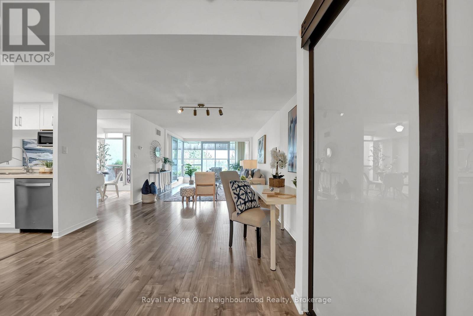 304 - 25 Cumberland Lane, Ajax (South West), Ontario  L1S 7K1 - Photo 5 - E12758996