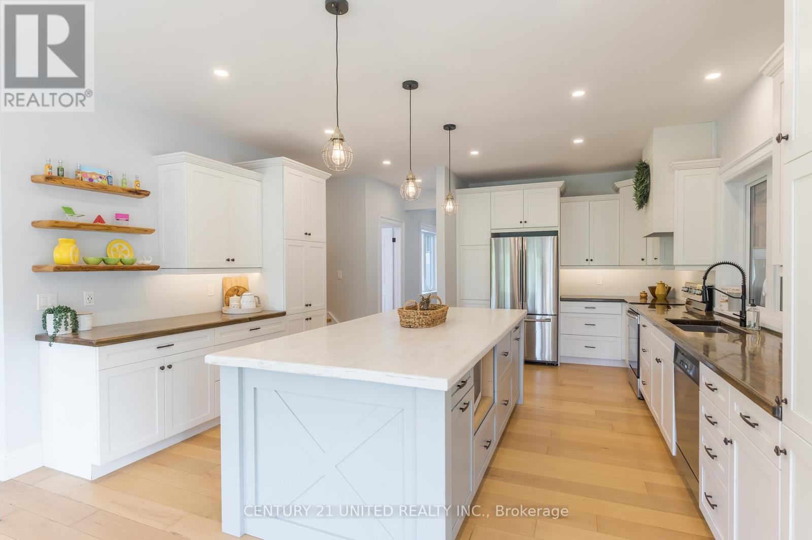 142 Hickory Beach Road, Kawartha Lakes, Ontario  K0M 1N0 - Photo 13 - X12700284