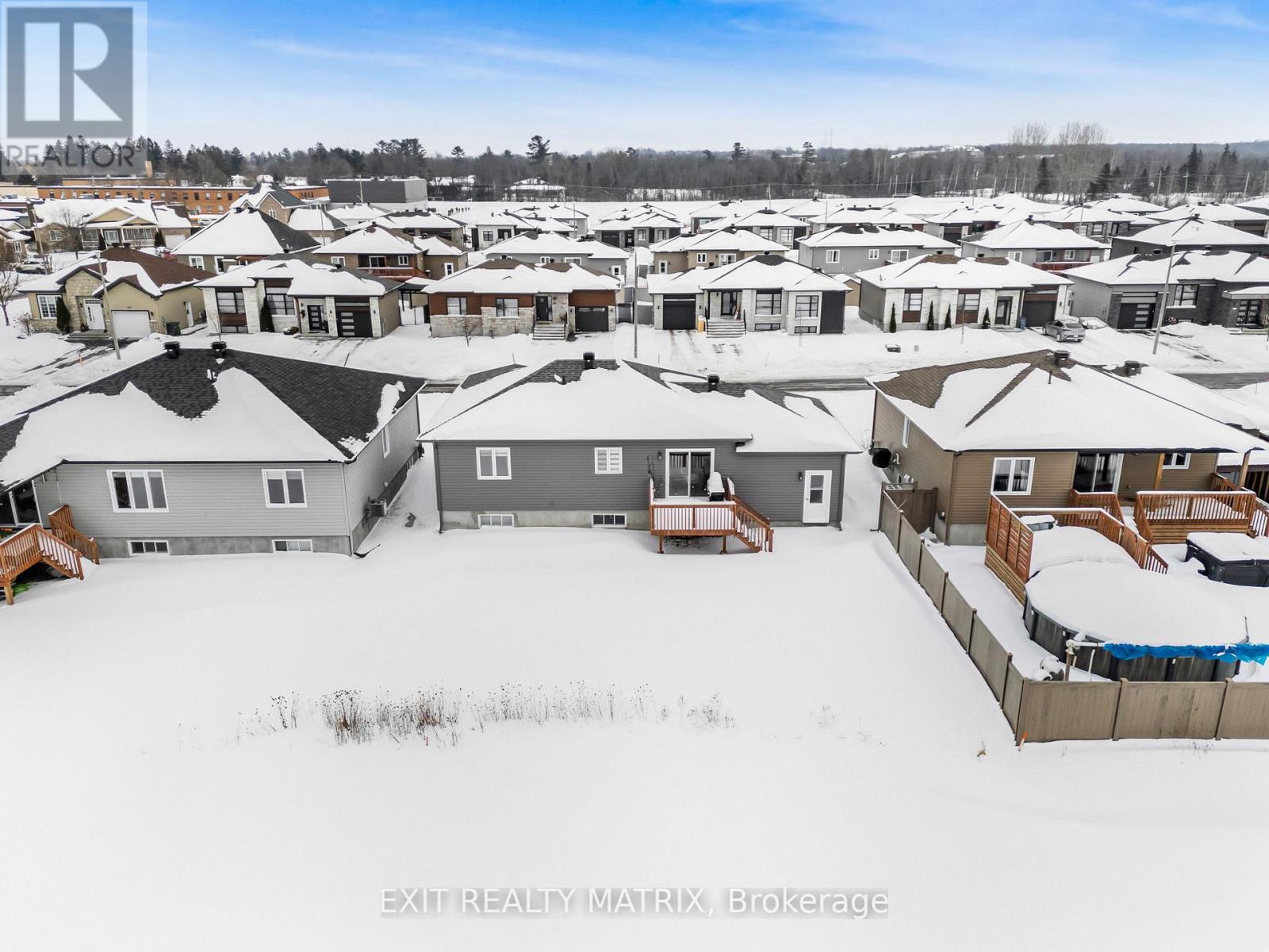 680 Roxane Crescent, Hawkesbury, Ontario  K6A 3W8 - Photo 32 - X12758710