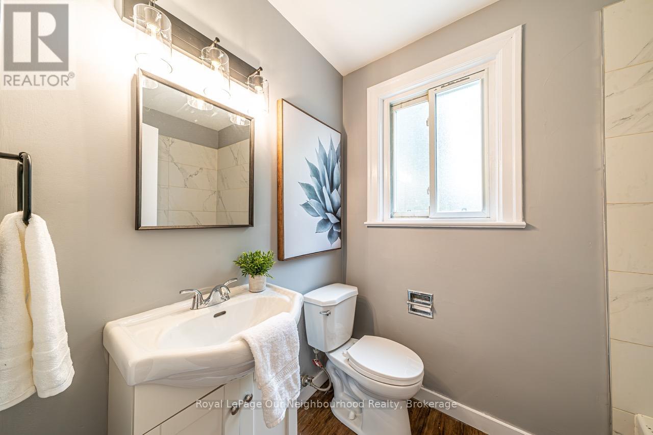 Upper - 741 Maryland Avenue, Peterborough, Ontario  K9J 4P5 - Photo 13 - X12756990