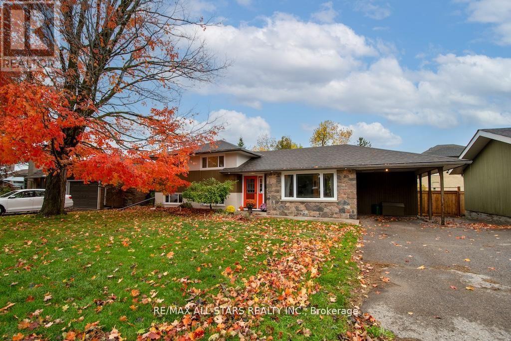 112 Adelaide Street N, Kawartha Lakes (Lindsay), Ontario  K9V 4L9 - Photo 2 - X12756860