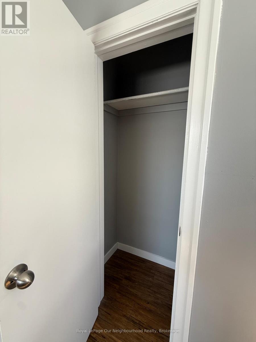 Upper - 741 Maryland Avenue, Peterborough, Ontario  K9J 4P5 - Photo 9 - X12756990