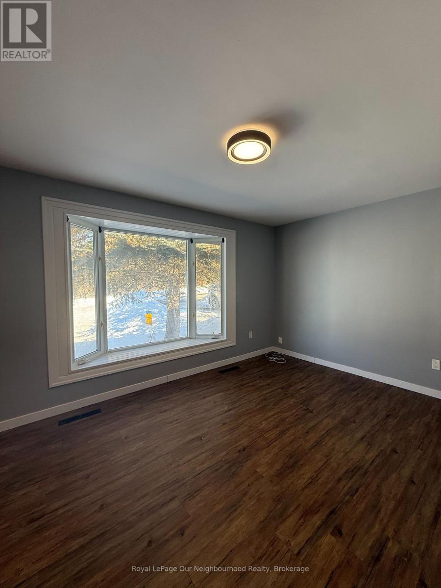 Upper - 741 Maryland Avenue, Peterborough, Ontario  K9J 4P5 - Photo 2 - X12756990