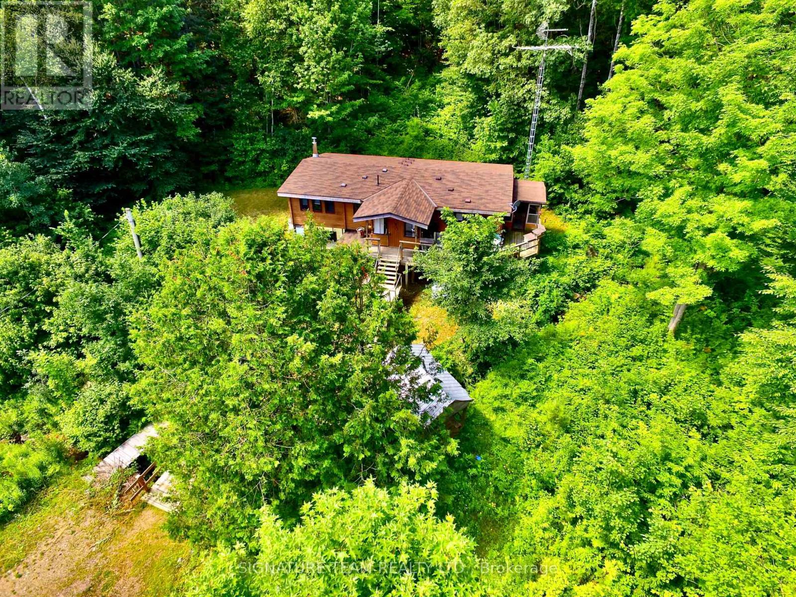 19626 41 Highway, Addington Highlands, Ontario  K0H 1K0 - Photo 2 - X12300111