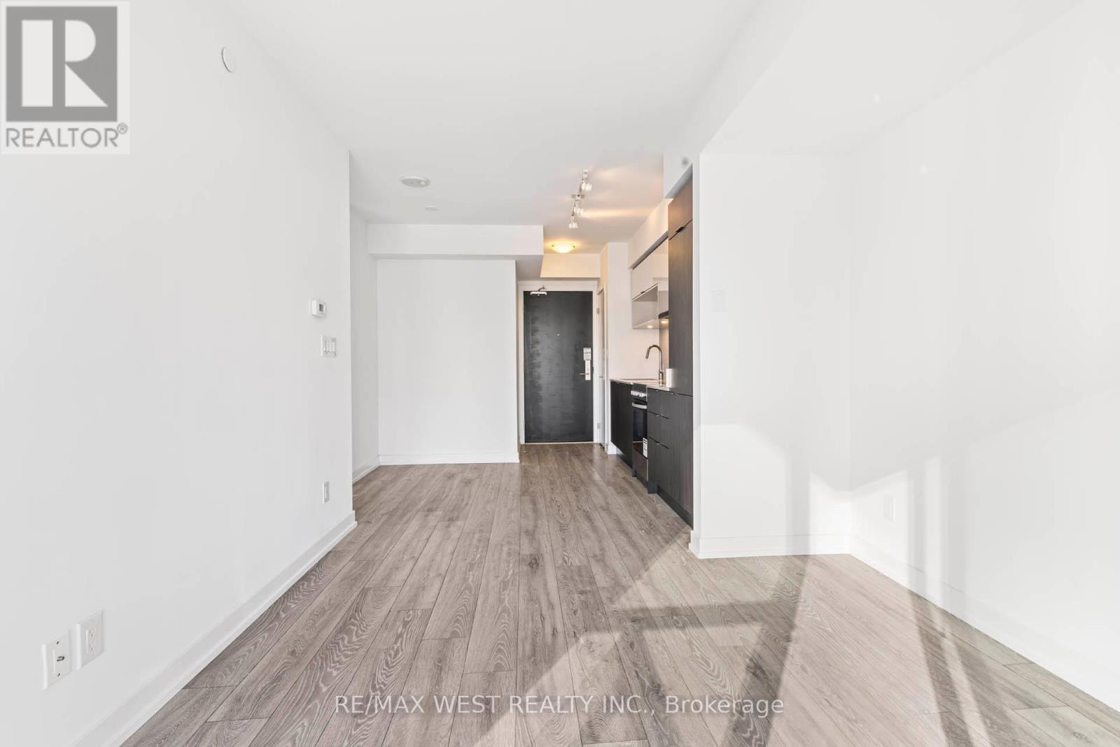 1010 - 159 Wellesley Street E, Toronto, Ontario  M4Y 0H5 - Photo 8 - C12755824