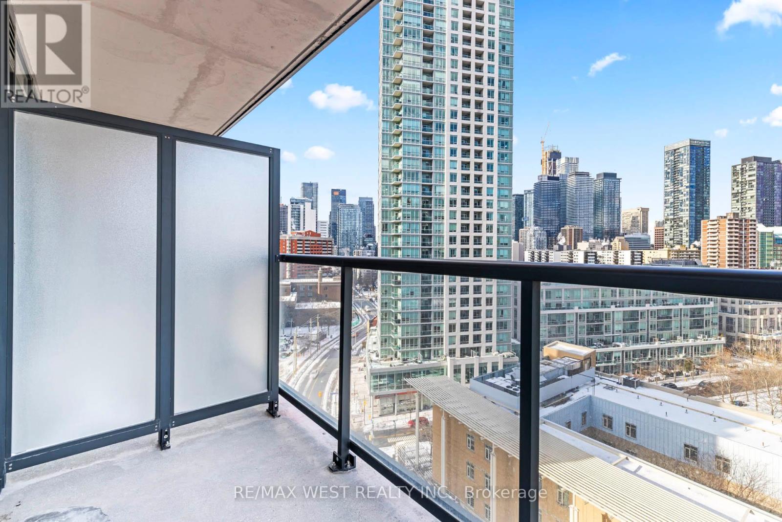 1010 - 159 Wellesley Street E, Toronto, Ontario  M4Y 0H5 - Photo 18 - C12755824