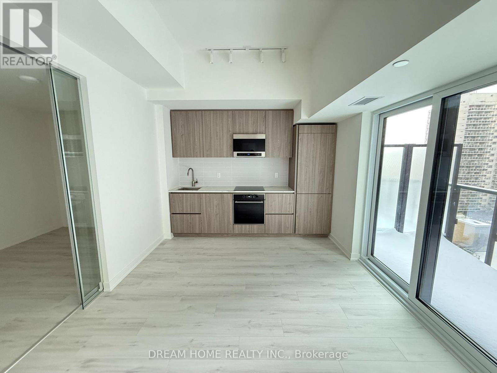 807 - 120 Broadway Avenue, Toronto, Ontario  M4P 0E9 - Photo 3 - C12726428