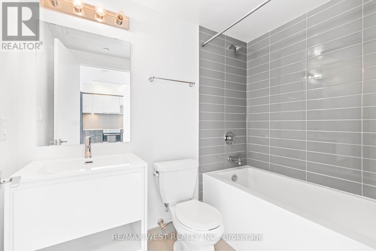 1010 - 159 Wellesley Street E, Toronto, Ontario  M4Y 0H5 - Photo 17 - C12755824