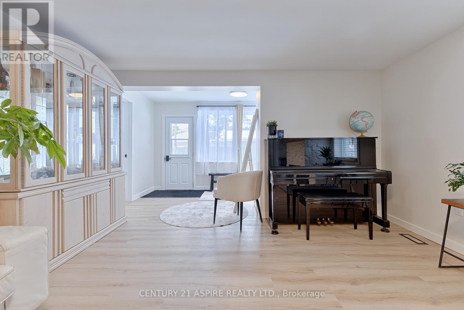 31 East Street E, Petawawa, Ontario  K8H 2N7 - Photo 14 - X12758056