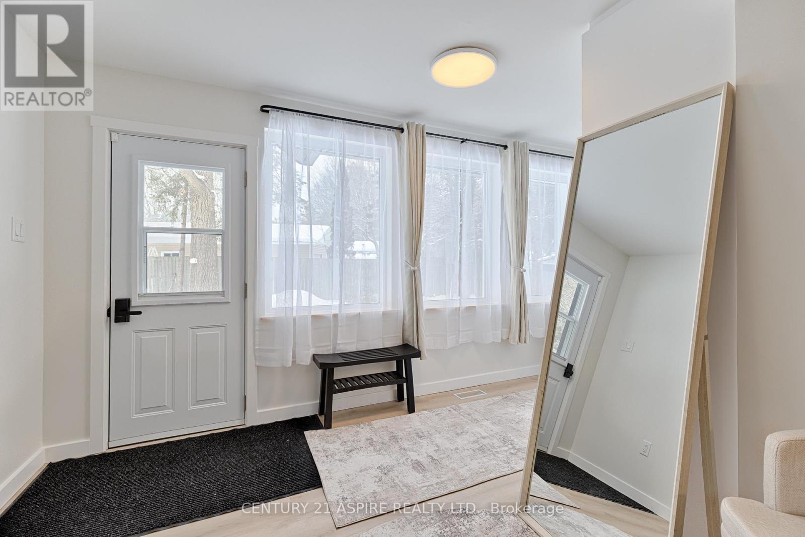 31 East Street E, Petawawa, Ontario  K8H 2N7 - Photo 10 - X12758056