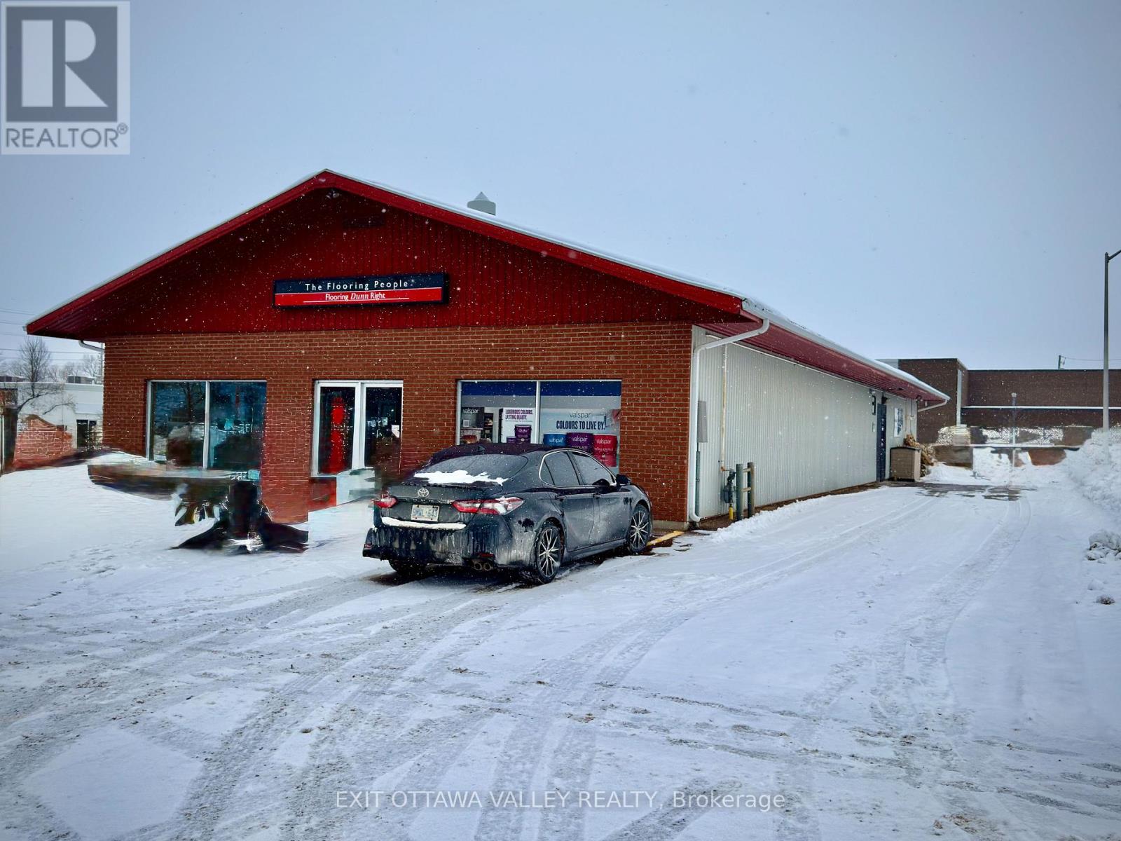 179 Agnes Street, Pembroke, Ontario  K8A 0C7 - Photo 2 - X12732358