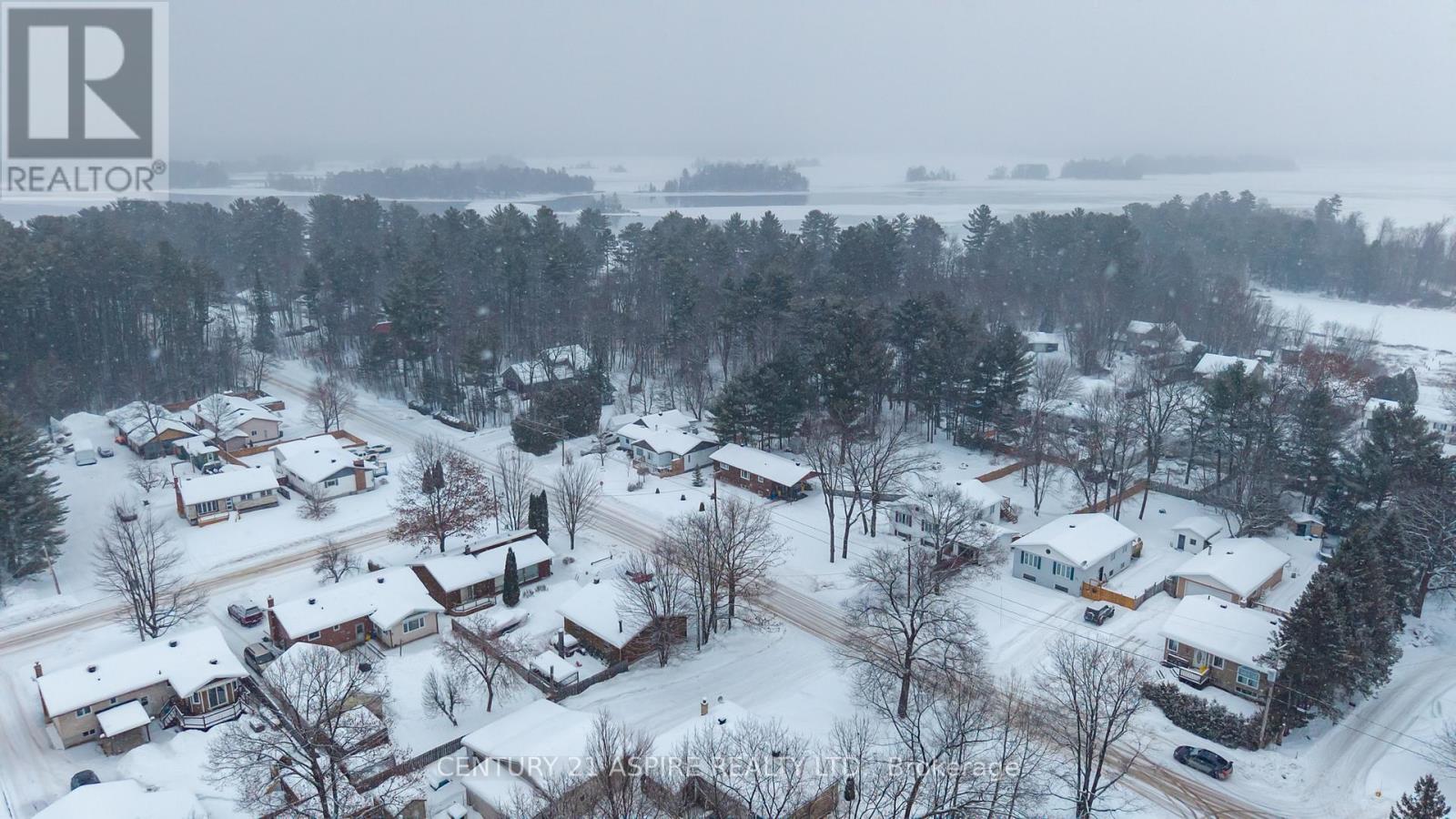 31 East Street E, Petawawa, Ontario  K8H 2N7 - Photo 32 - X12758056