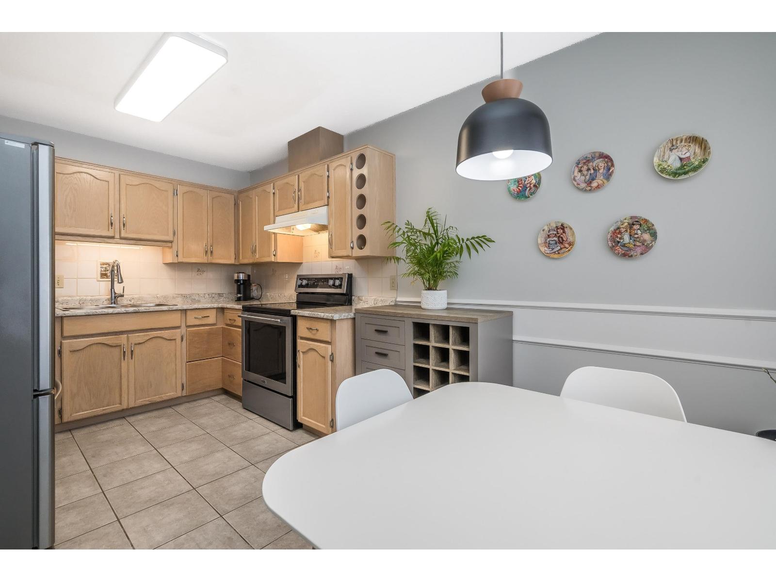 24 8737 212 Street, Langley, British Columbia  V1M 2C8 - Photo 10 - R3083210