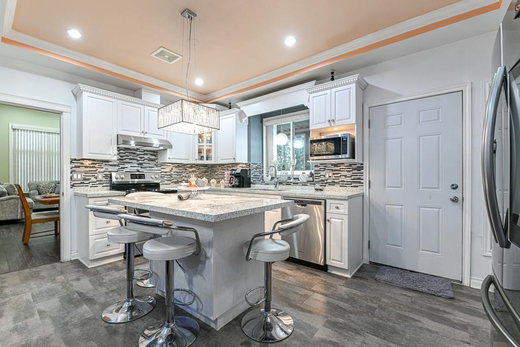 14490 67b Avenue, Surrey, British Columbia  V3S 0T3 - Photo 12 - R3082306