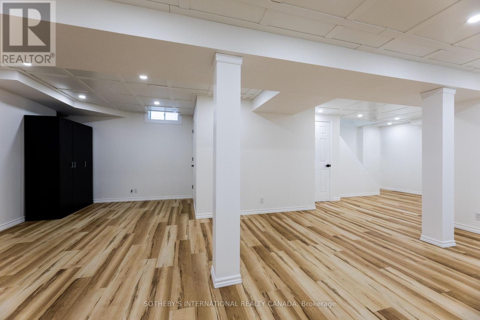 36 Ailsa Drive, Georgina, Ontario  L4P 3N5 - Photo 36 - N12758238