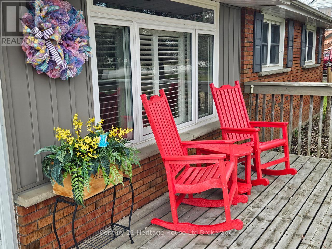 702 QUEEN STREET, East Zorra-Tavistock, Ontario