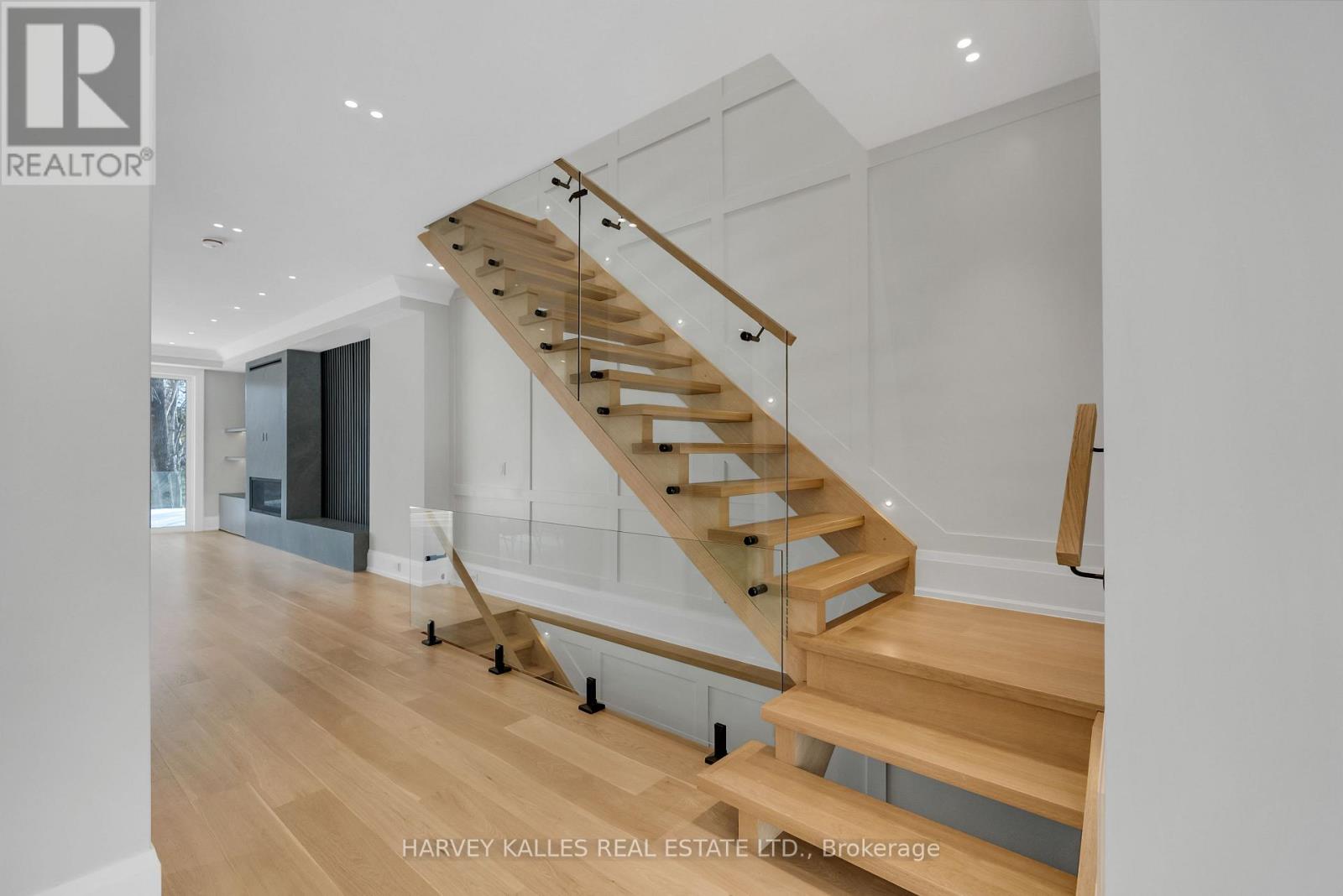 127 Joicey Boulevard, Toronto, Ontario  M5M 2T8 - Photo 10 - C12758806