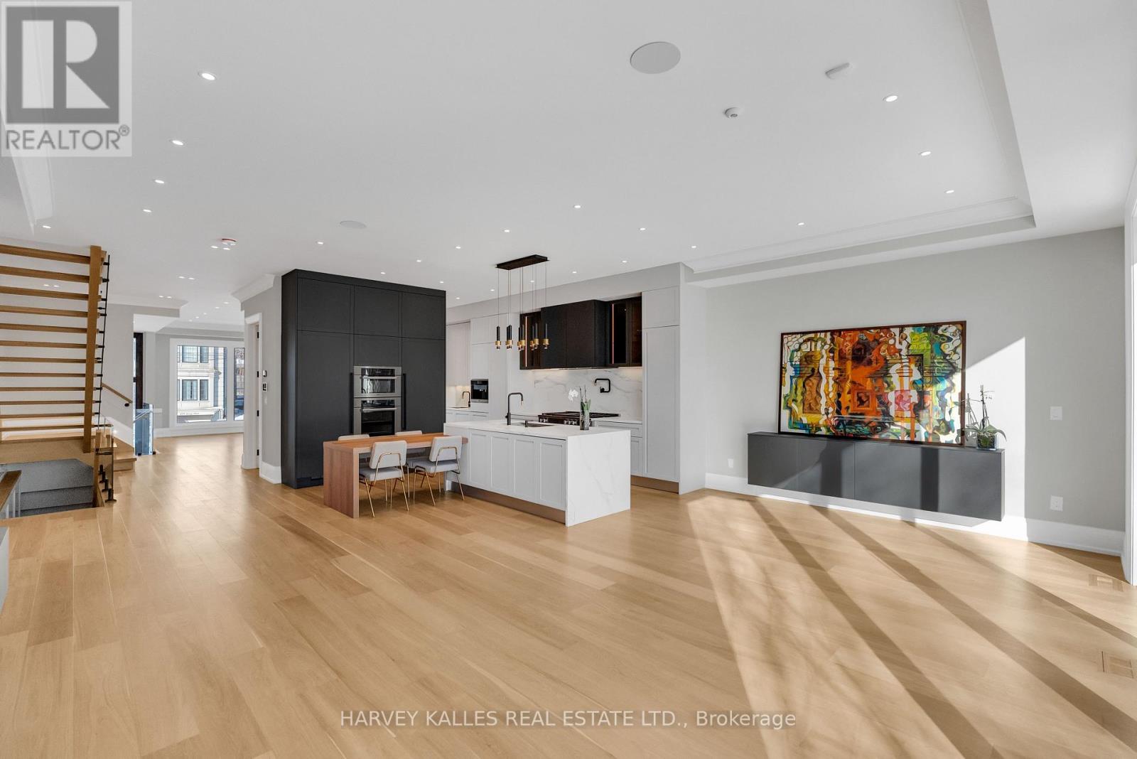 127 Joicey Boulevard, Toronto, Ontario  M5M 2T8 - Photo 13 - C12758806