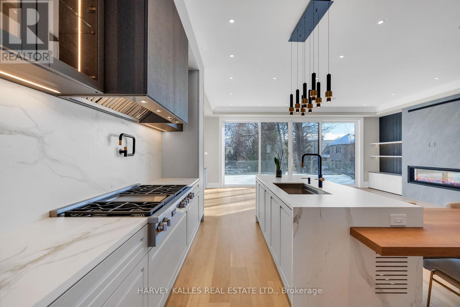 127 Joicey Boulevard, Toronto, Ontario  M5M 2T8 - Photo 21 - C12758806