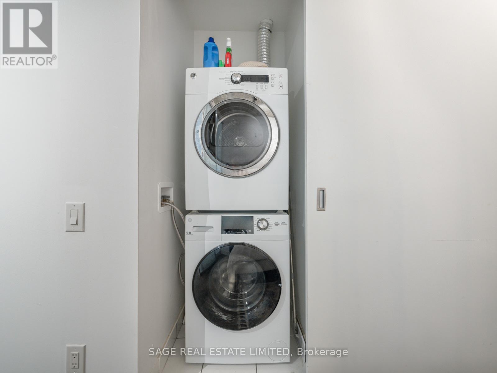 406 - 39 Brant Street, Toronto, Ontario  M5V 0M8 - Photo 25 - C12758868