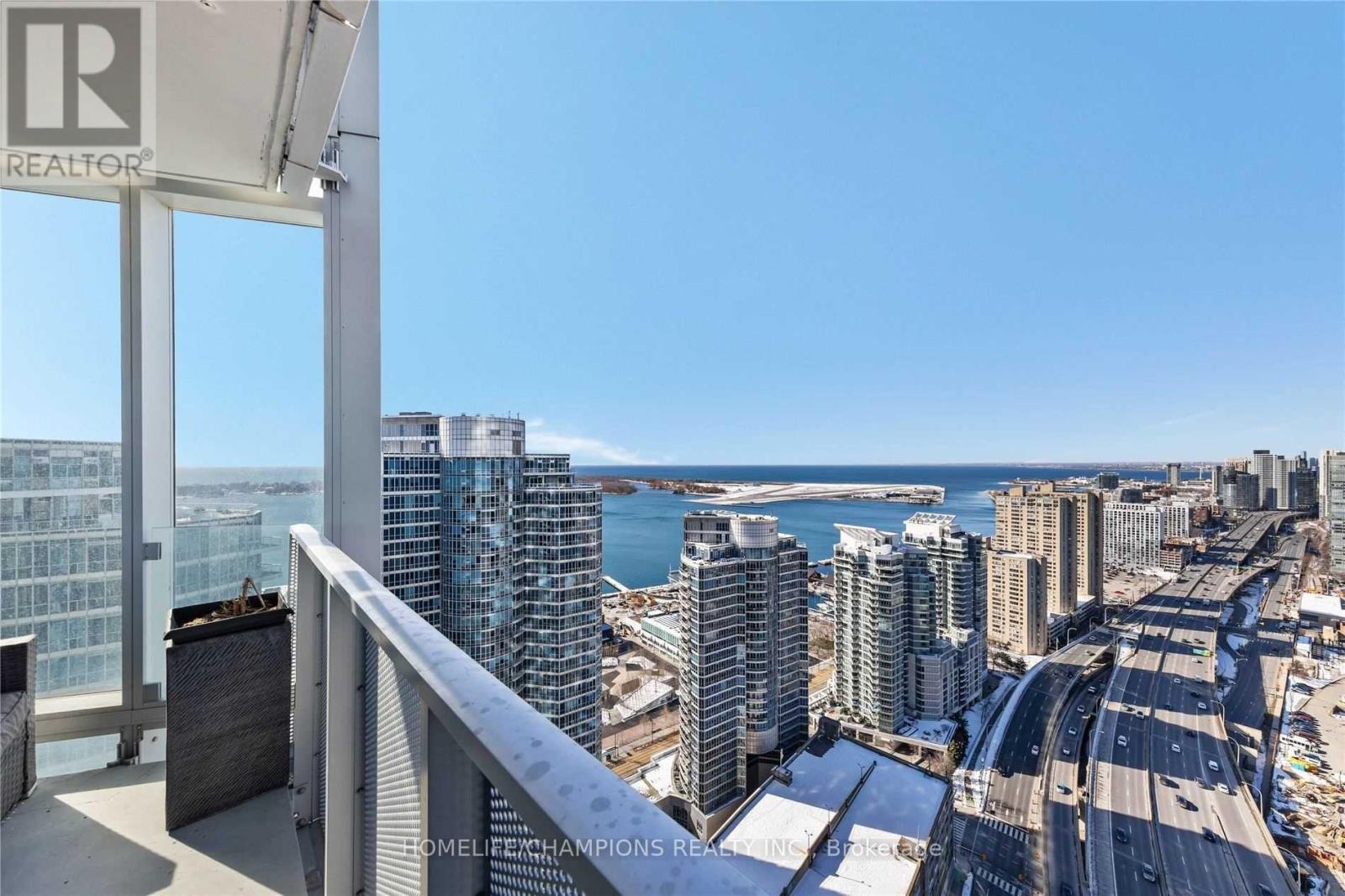 3710 - 10 York Street, Toronto, Ontario  M5J 0E1 - Photo 9 - C12758954