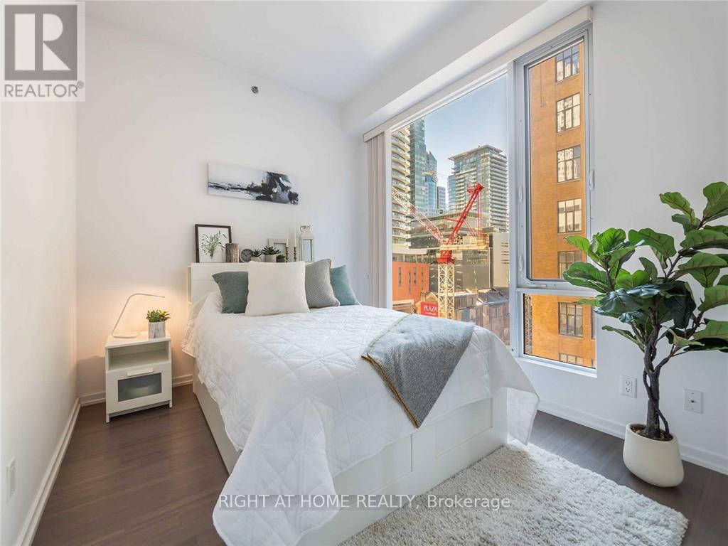 407 - 101 Peter Street, Toronto, Ontario  M5V 2G9 - Photo 11 - C12758982