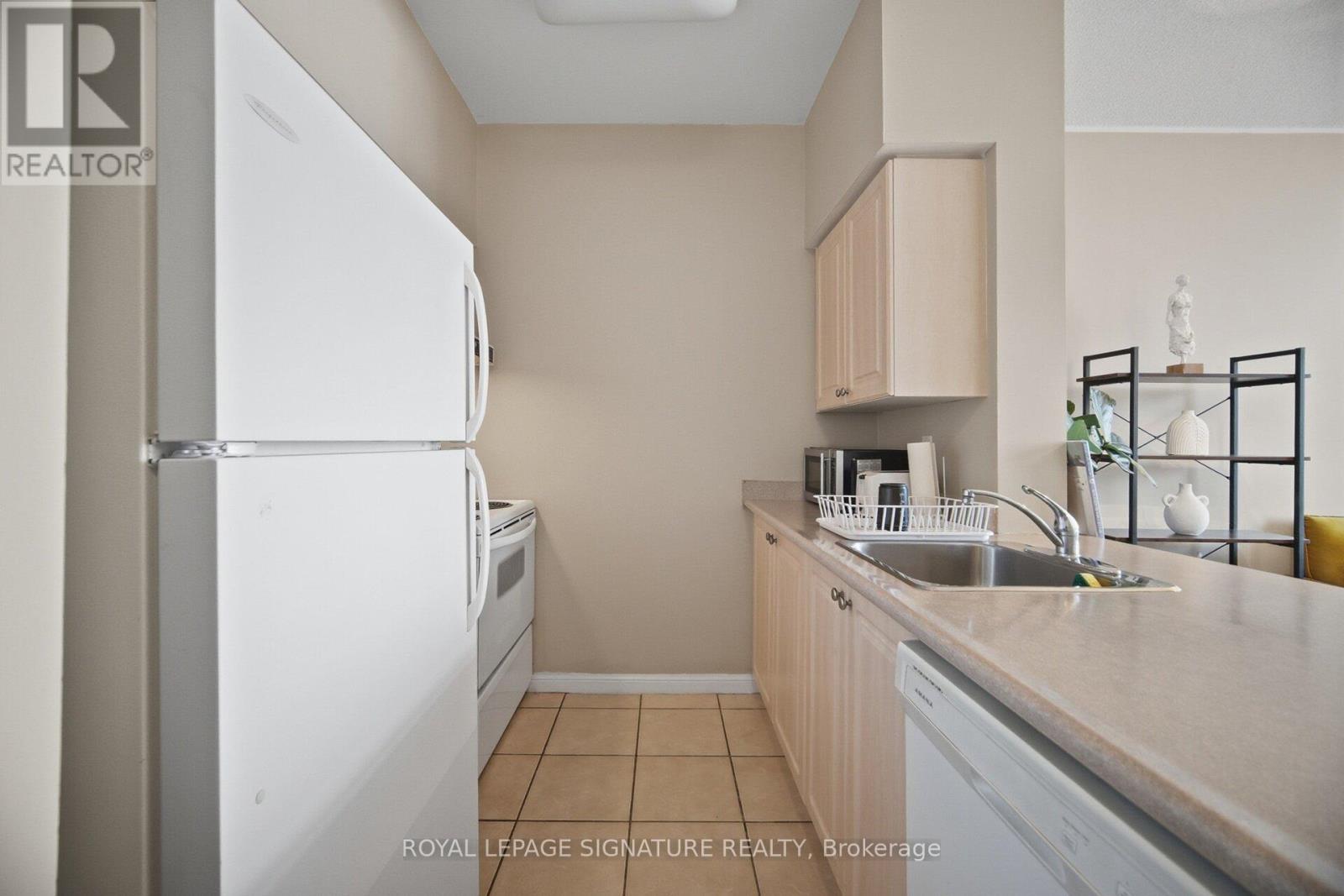 Ph109 - 153 Beecroft Road N, Toronto, Ontario  M2N 7C5 - Photo 8 - C12758990